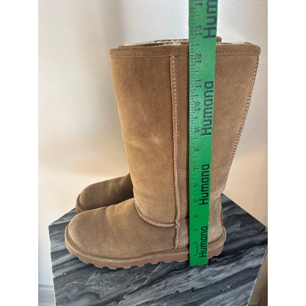 Bearpaw Tall Suede Boots Brown Winter Comfort‎ Lined Women's Size 8